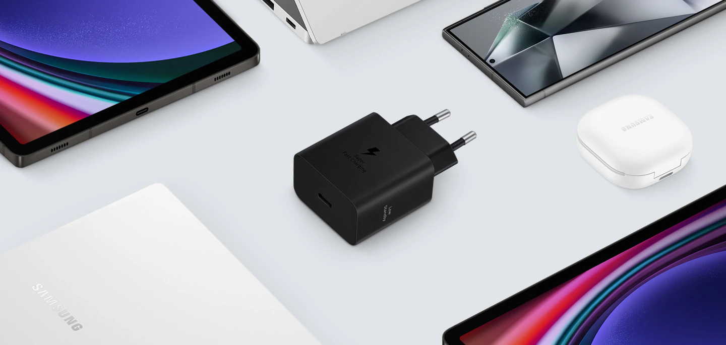 Accessoires Samsung avec chargeur rapide, Galaxy Buds, tablette et smartphones