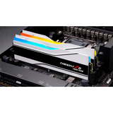 G.Skill 48 Go DDR5-6000 Kit, Mémoire vive Blanc, F5-6000J2636H24GX2-TZ5NRW, Trident Z5 Neo RGB, EXPO