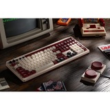 8BitDo Clavier mécanique rétro Fami Edition, clavier gaming Beige/Rouge, Layout États-Unis, Kailh Box White, Bluetooth Low Energy, sans fil 2.4G, USB