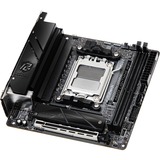 ASRock A620I Lightning WiFi socket AM5 carte mère socket AM5 Noir, RAID, 2.5 Gb-LAN, WLAN, BT, Sound, Mini ITX