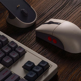 8BitDo 8BitDo Retro R8 Mouse N Edition, Souris gaming Gris/Rouge