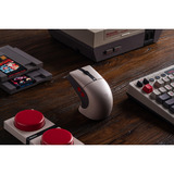 8BitDo Retro R8 Mouse N Edition, Souris gaming Gris/Rouge, 50 - 26 000 DPI, Bluetooth / USB-C / 2,4 GHz