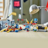 LEGO Super Mario - Mario Kart - Garage à crapauds, Jouets de construction 72035