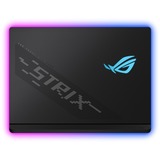 ASUS ROG Strix SCAR 18 (G835LX-S9128W) 18" PC portable gaming  Noir | Core Ultra 9 275HX | RTX 5090 | 32 Go | SSD 2 To | 240 Hz